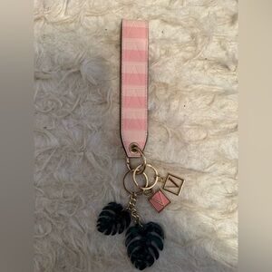 Victoria’s Secret monstera leaf keychain